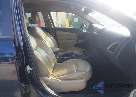 2011 Dodge Avenger Lux z USA, uszkodzony, nr VIN 1B3BD2FG3BN541242